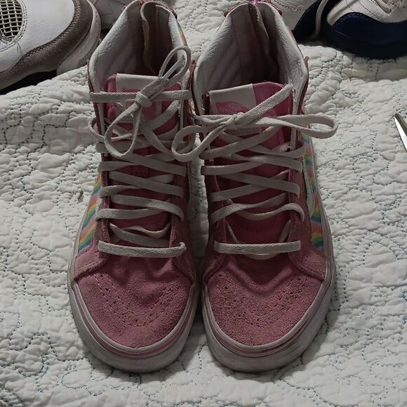 Vans   - Picture 1 of 5